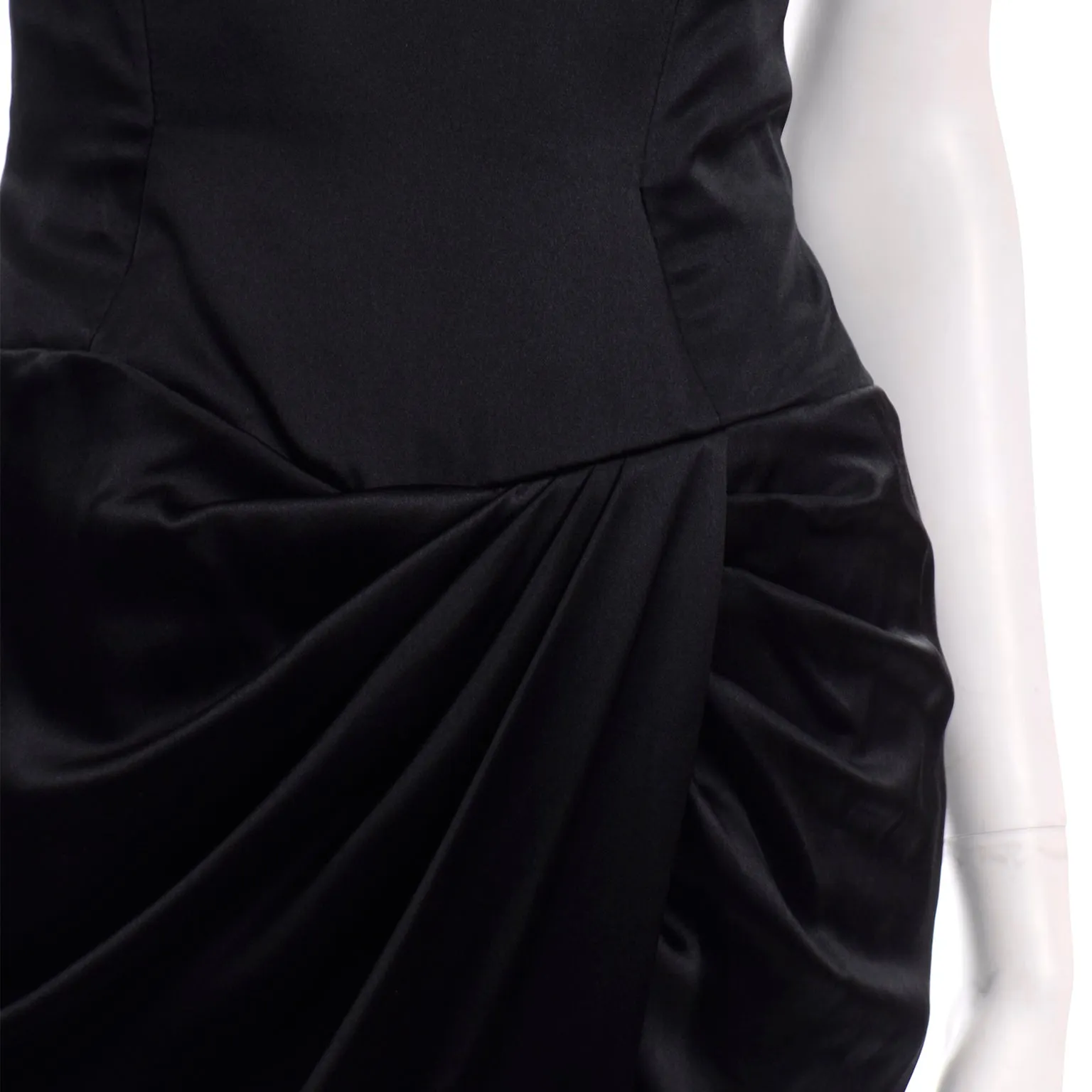 1980s Vicky Tiel Couture Vintage Black Satin Strapless Evening Dress