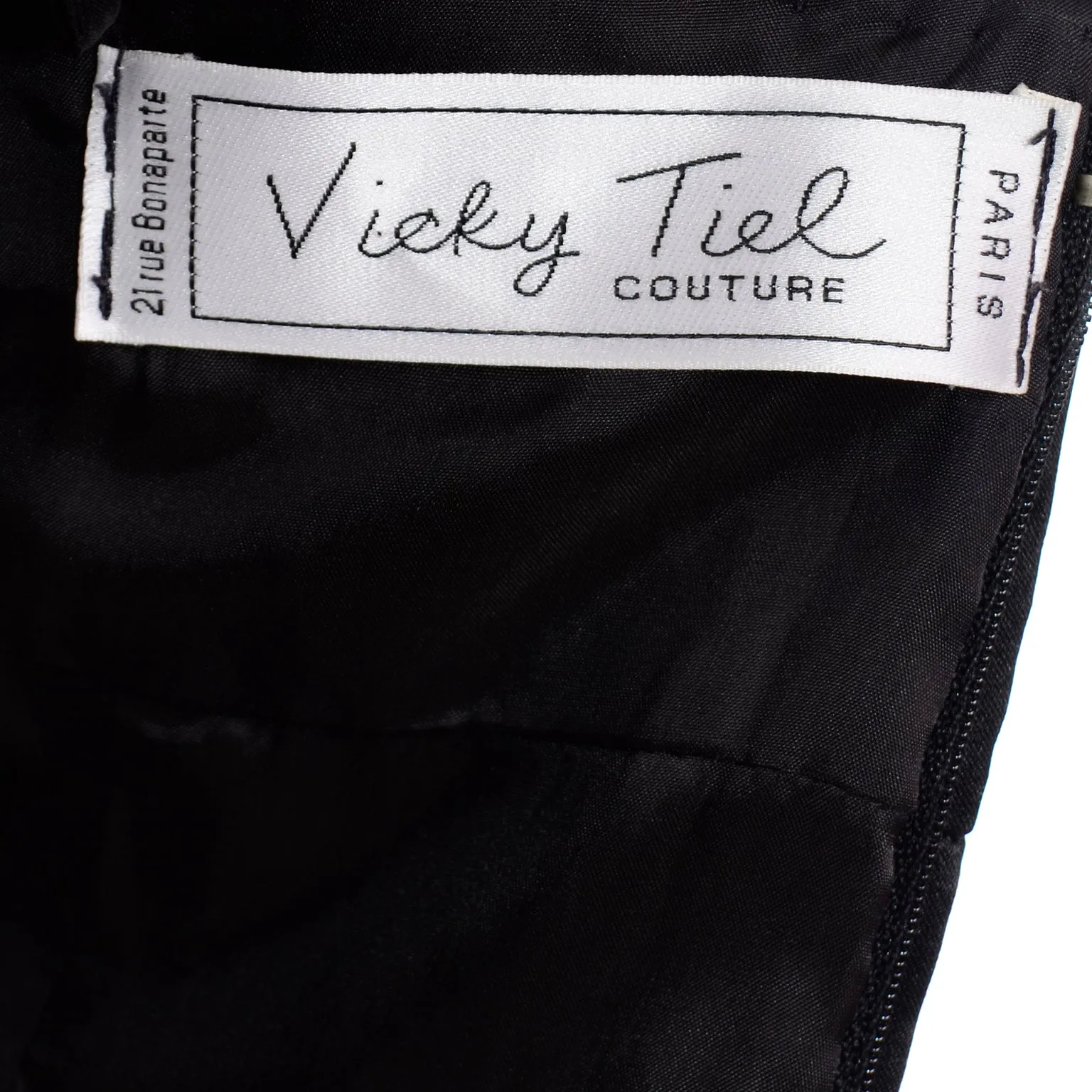 1980s Vicky Tiel Couture Vintage Black Satin Strapless Evening Dress