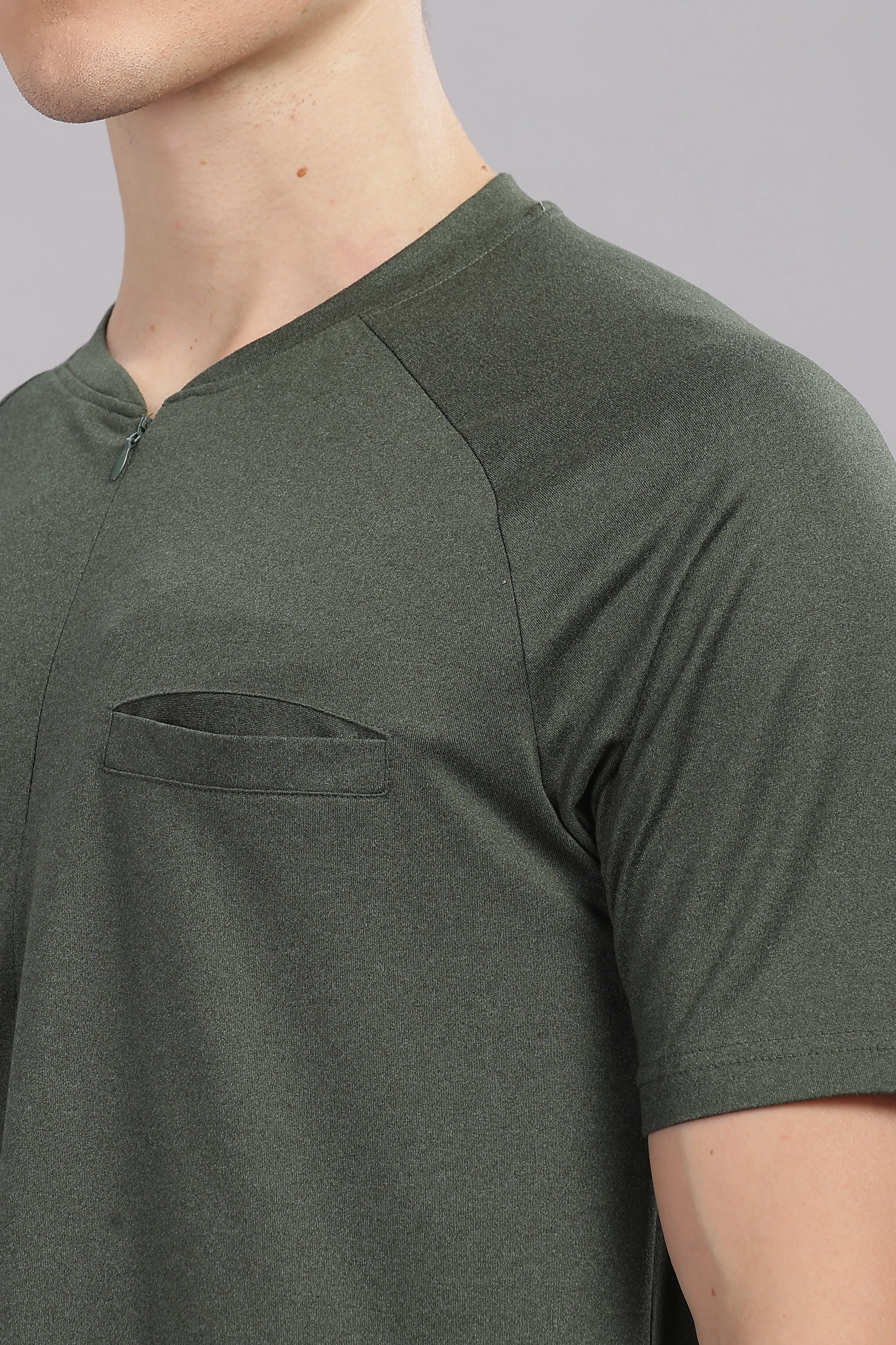 Men's Super Comfy raglan sleeve casual T shirt with chest pocket  (OLIVE)