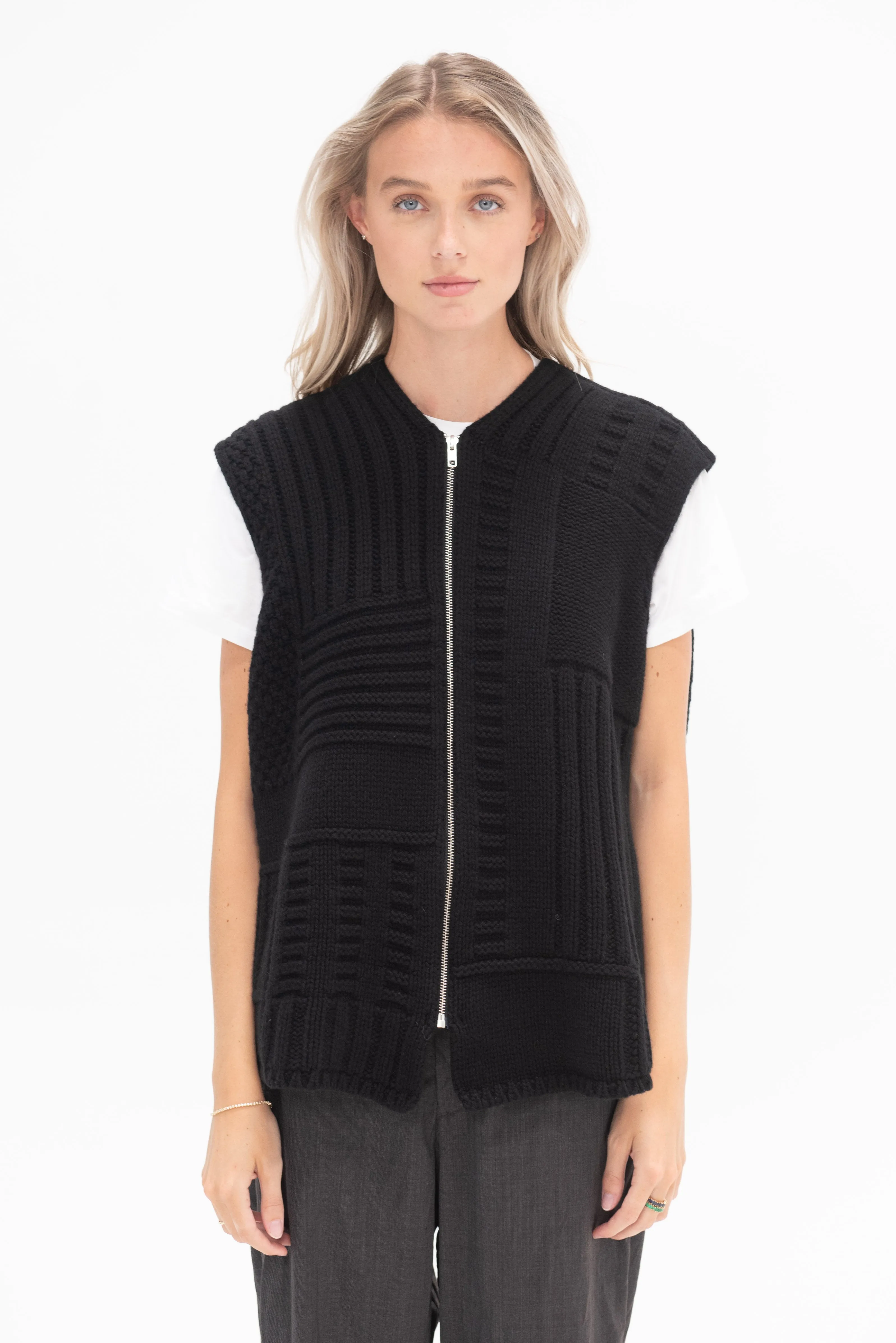 Mogol Vest, Black