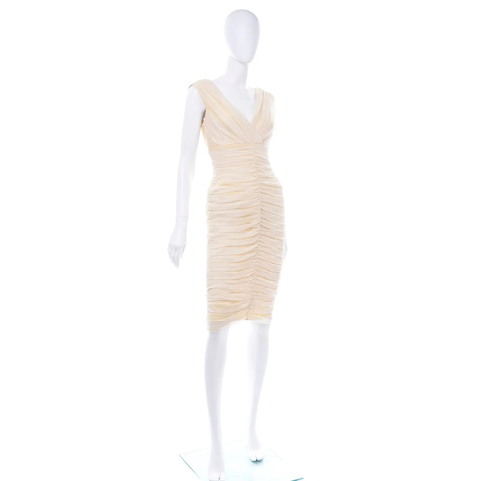 Tadashi Shoji Vintage Cream Silk Ruched Bodycon Dress